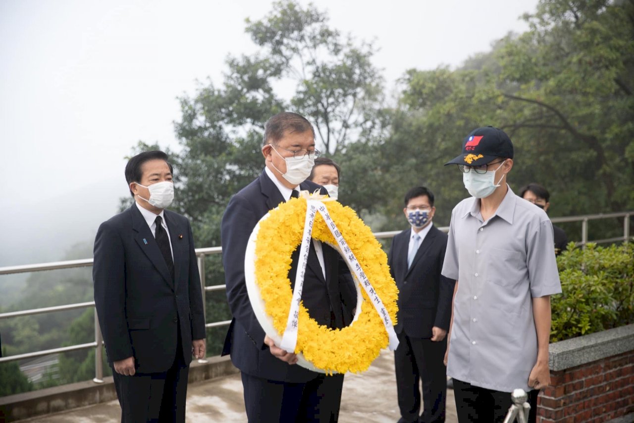 李登輝逝世兩週年 石破茂赴五指山弔唁