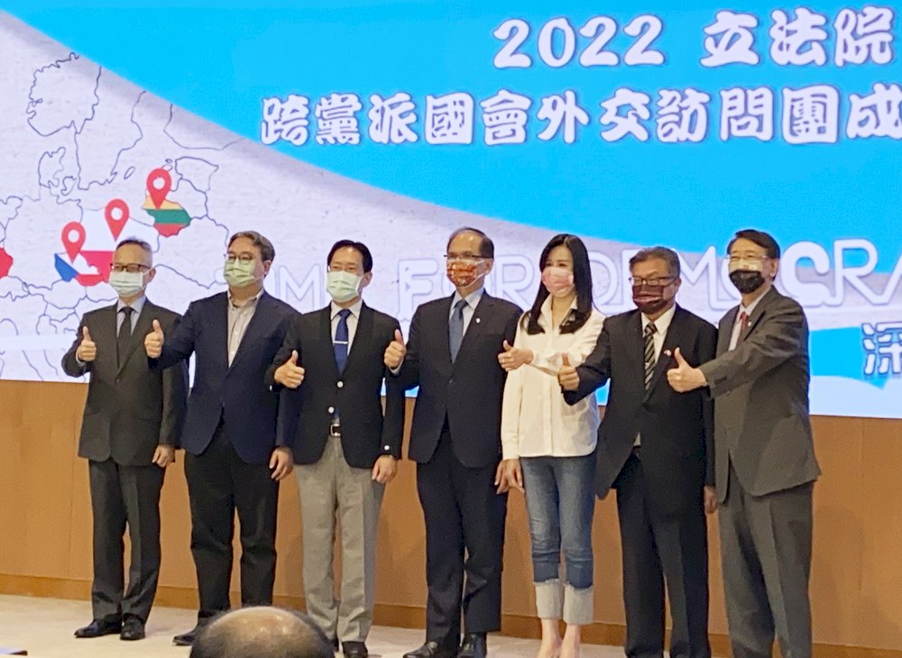 立院跨黨派訪歐成果豐碩 游錫堃：一大突破