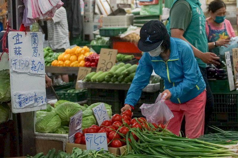 介紹倫敦的柯芬花園市集和鹿特丹Markthal室內傳統市場 對照台北的傳統市場-濱江市場 是否能發展出令觀光客難以忘懷的特色