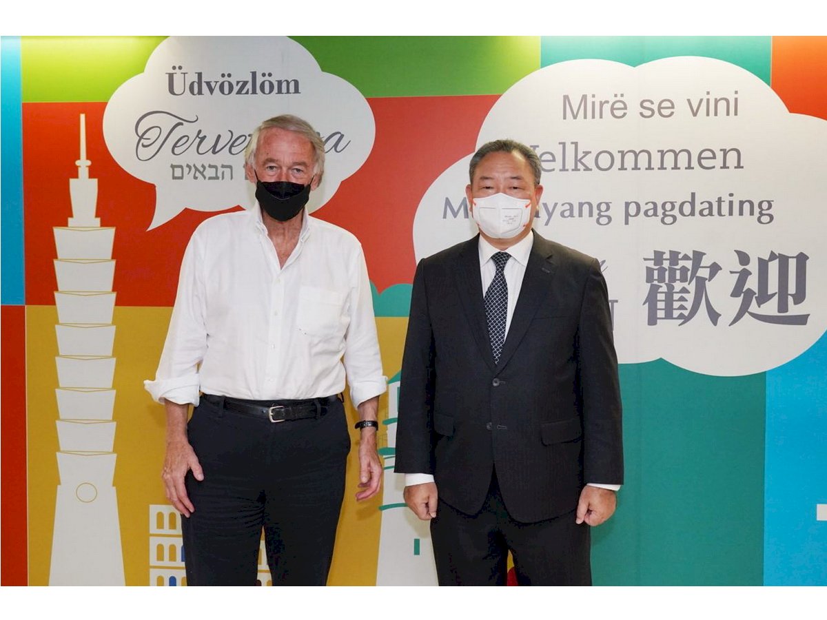 美參眾議員訪台 外交部：展現無懼中國威嚇友我情誼