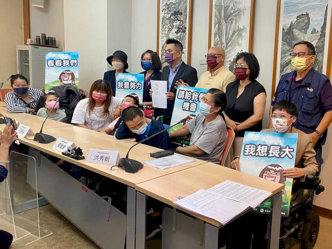 民團籲特赦悶死腦麻女兒老翁 府：將審慎研究