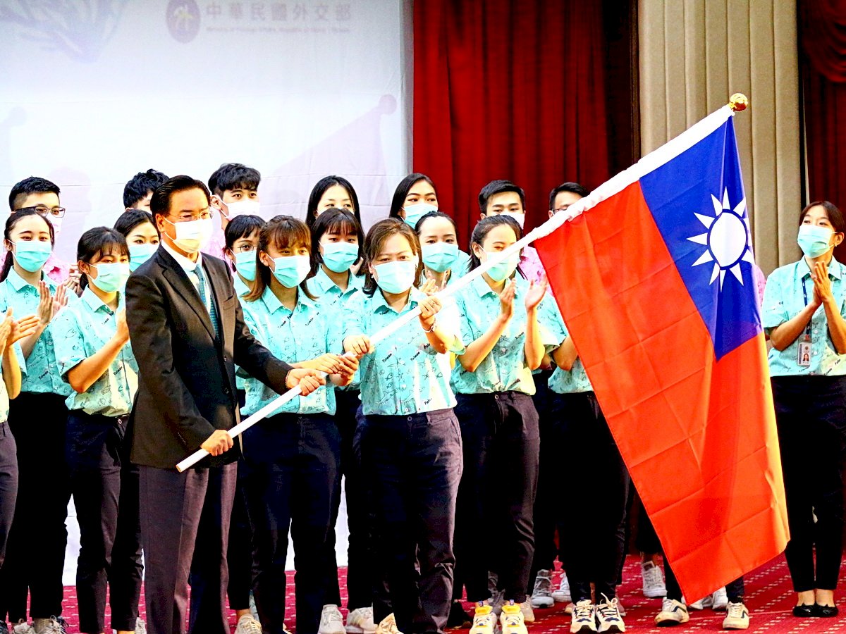 帛琉太迷人 外長提醒國際青年大使記得回台