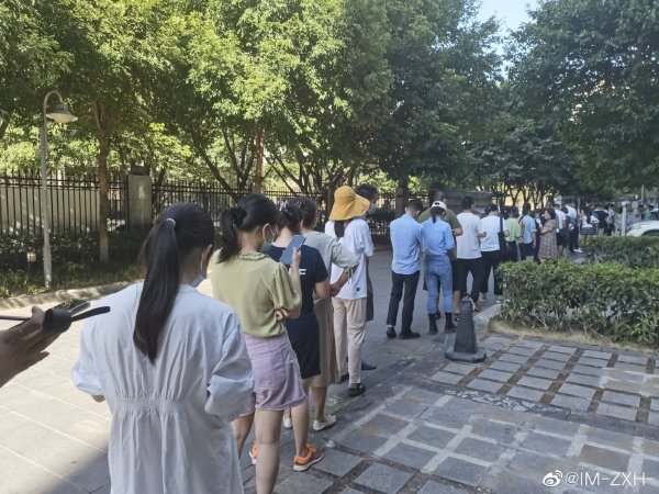 重慶上千萬人酷暑中做核酸 結果僅兩例陽性