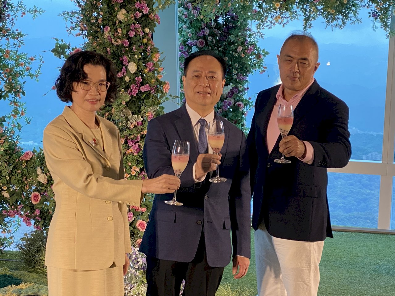 迎中秋、賀雙十、向國軍致敬 台北101周年慶開跑