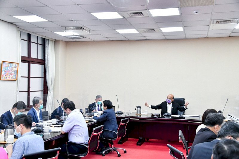 指揮中心：北半球入秋 監測國際變異株演變