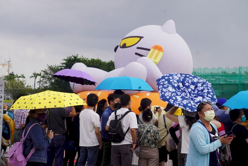 各地早晚涼 中南部午後局部雷陣雨