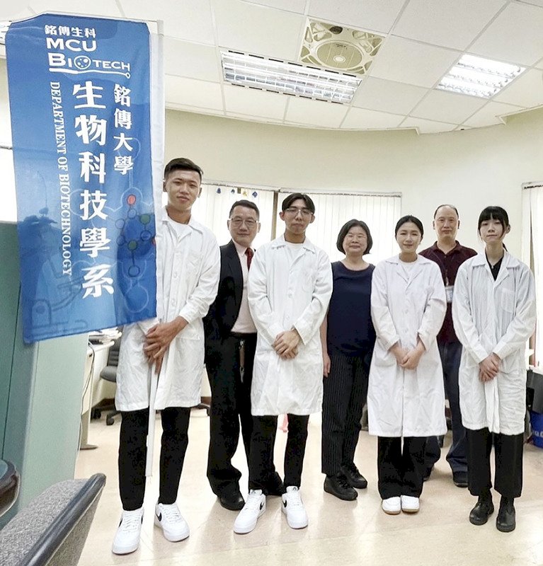 分析蜜蜂腸道菌 銘傳師生找到新種乳酸菌