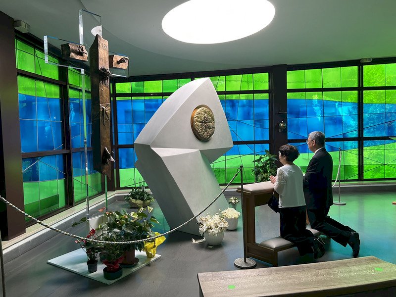 陳建仁赴羅馬朝聖地 受邀以中文念聖母經禱告