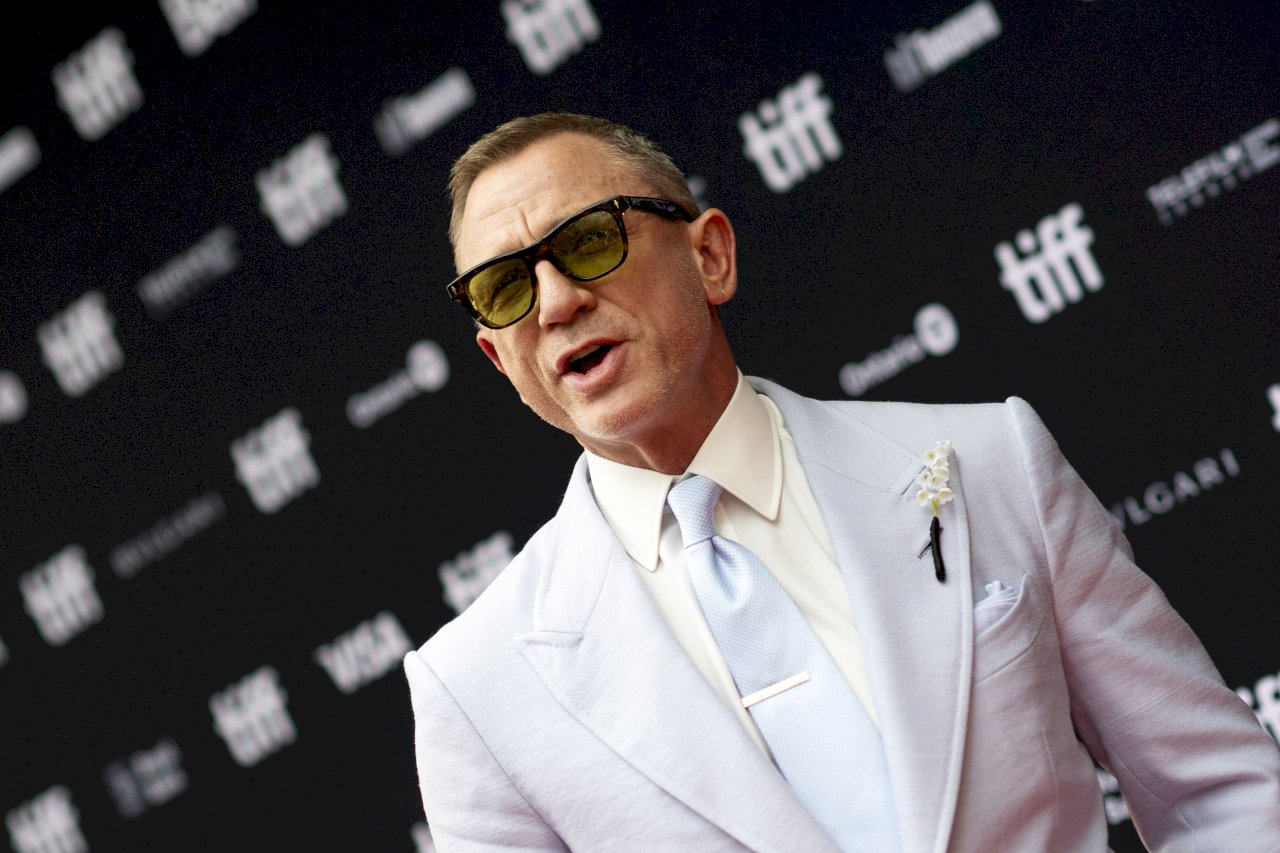 奧運開幕與女王合作 007男星：何其有幸