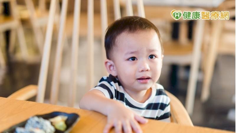 帶孩子出門壓力大、好崩潰？社會氛圍不友善是主因