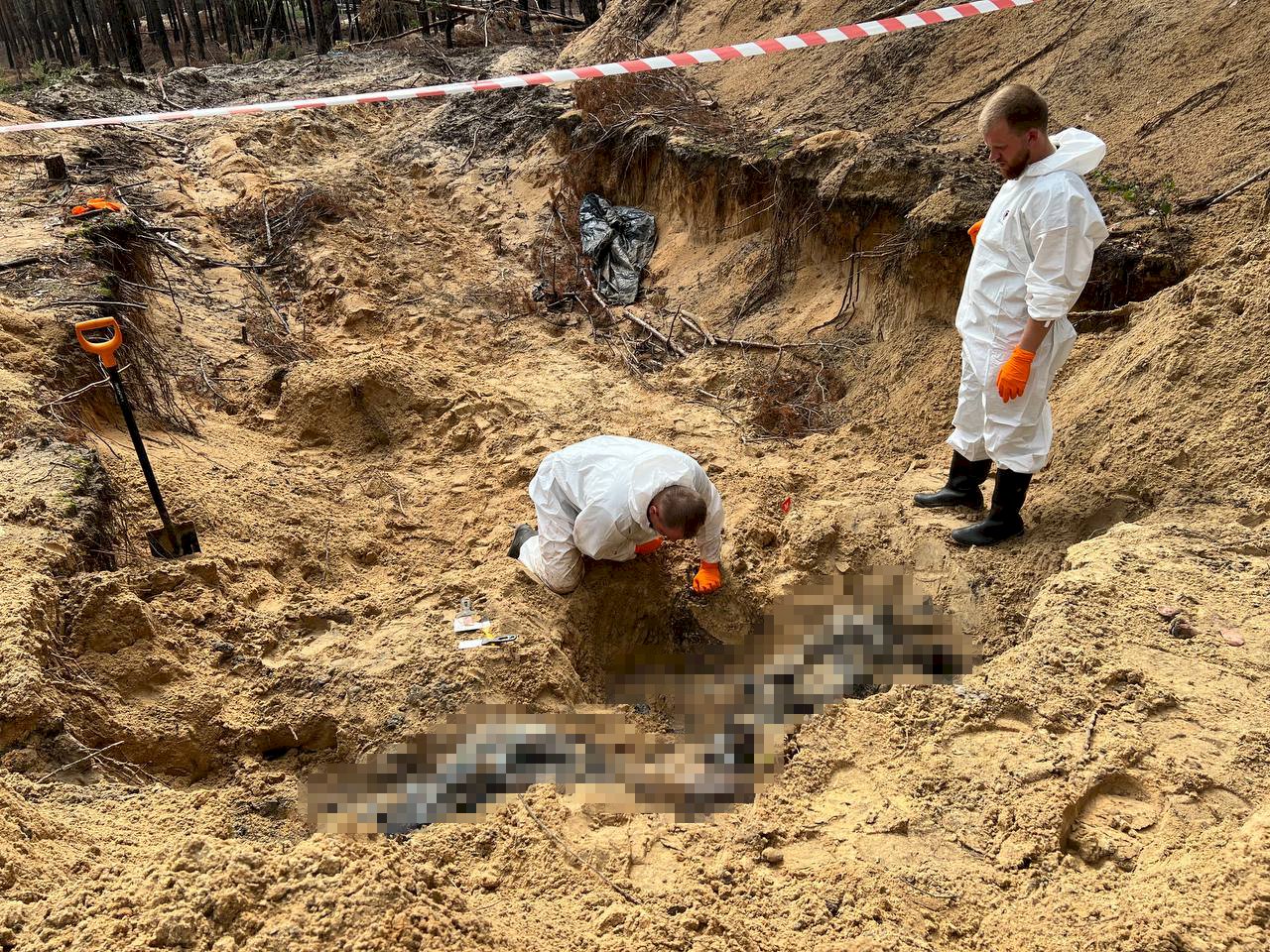 生殖器遭切除 烏東大型亂葬崗遺體疑遭酷刑
