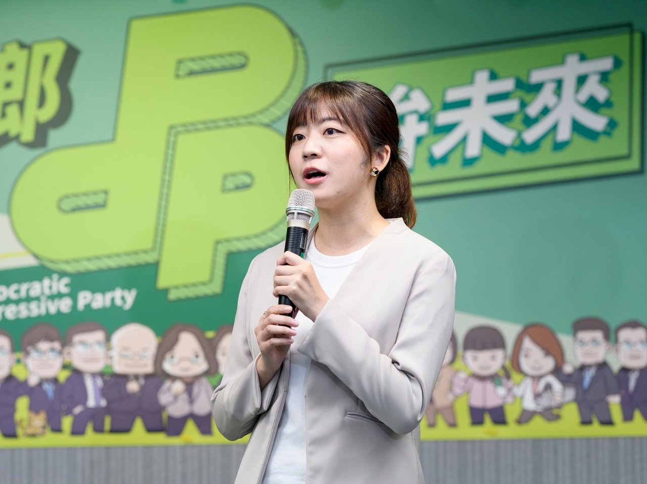 質疑國民黨涉黑正副議長皆當選　民進黨批說一套做一套