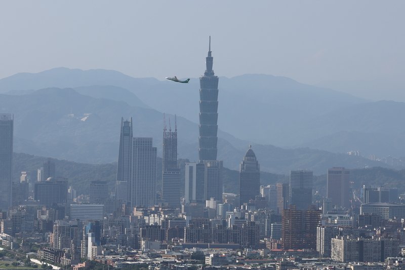 白天水氣減少多雲到晴 氣溫回升可達32度