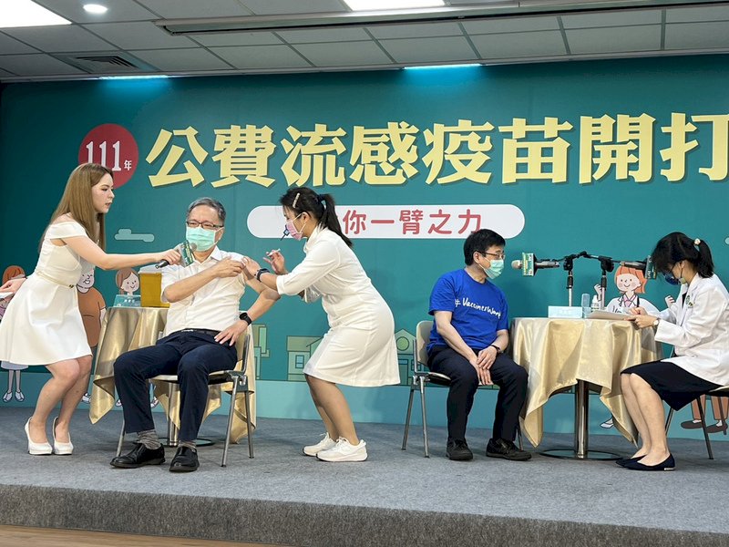 公費流感疫苗開打 薛瑞元：今年流感恐較前2年嚴重