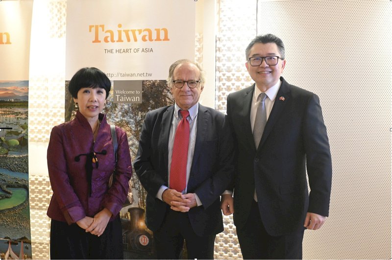 我駐象牙海岸代表處重啟 首任代表辛繼志