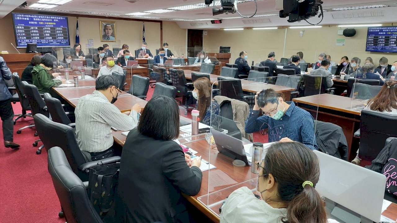 10項特殊情形可通訊診療 新法10月中下旬預告