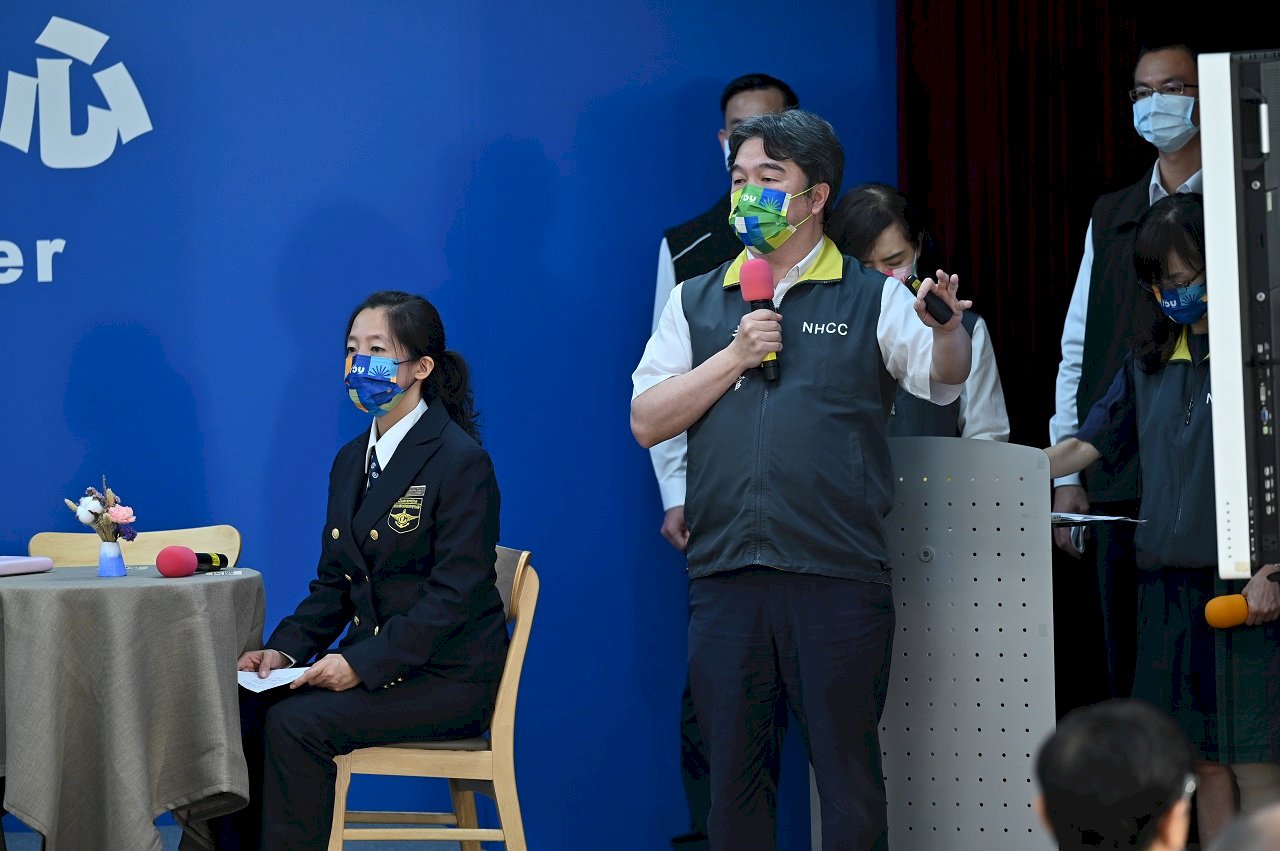 防疫1千天 王必勝後悔機上未穿尿布 長官成魔鬼總編
