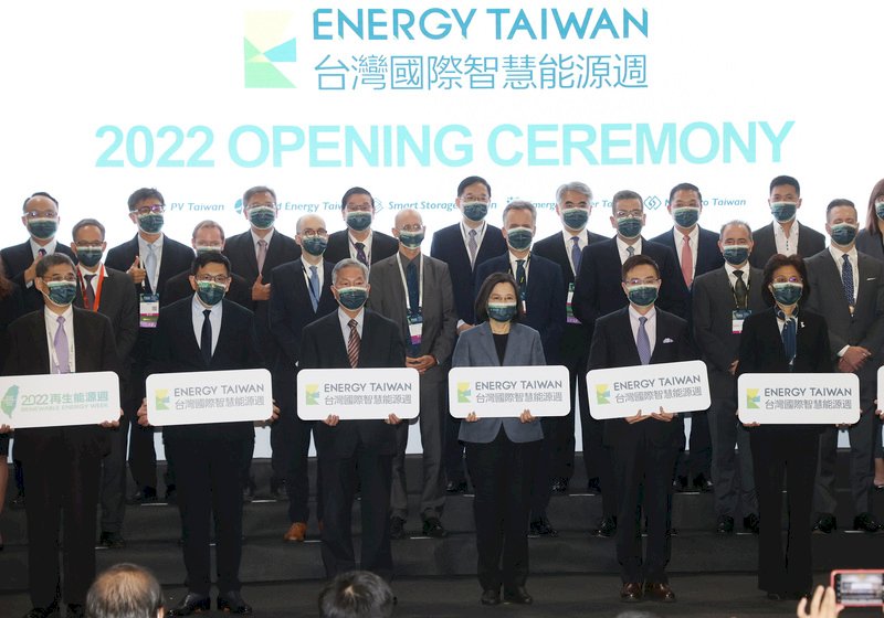 光電、風電有成 蔡總統讚：綠能今年最風光  (影音)