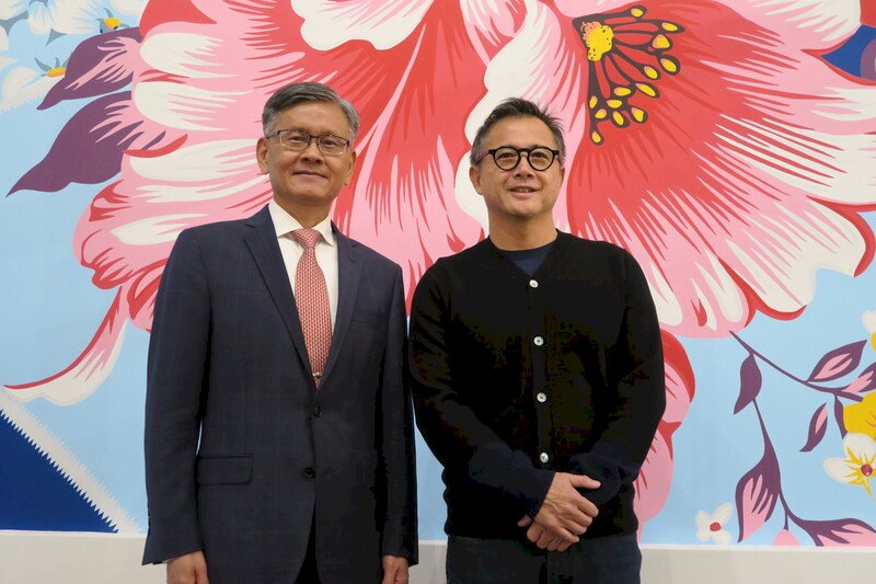 林明弘「島嶼生活」增色 紐約駐處大廳氣象一新