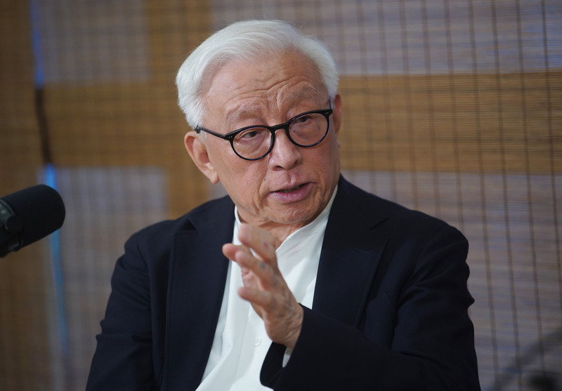 放棄新加坡國籍 曹興誠宣布拿到證明書