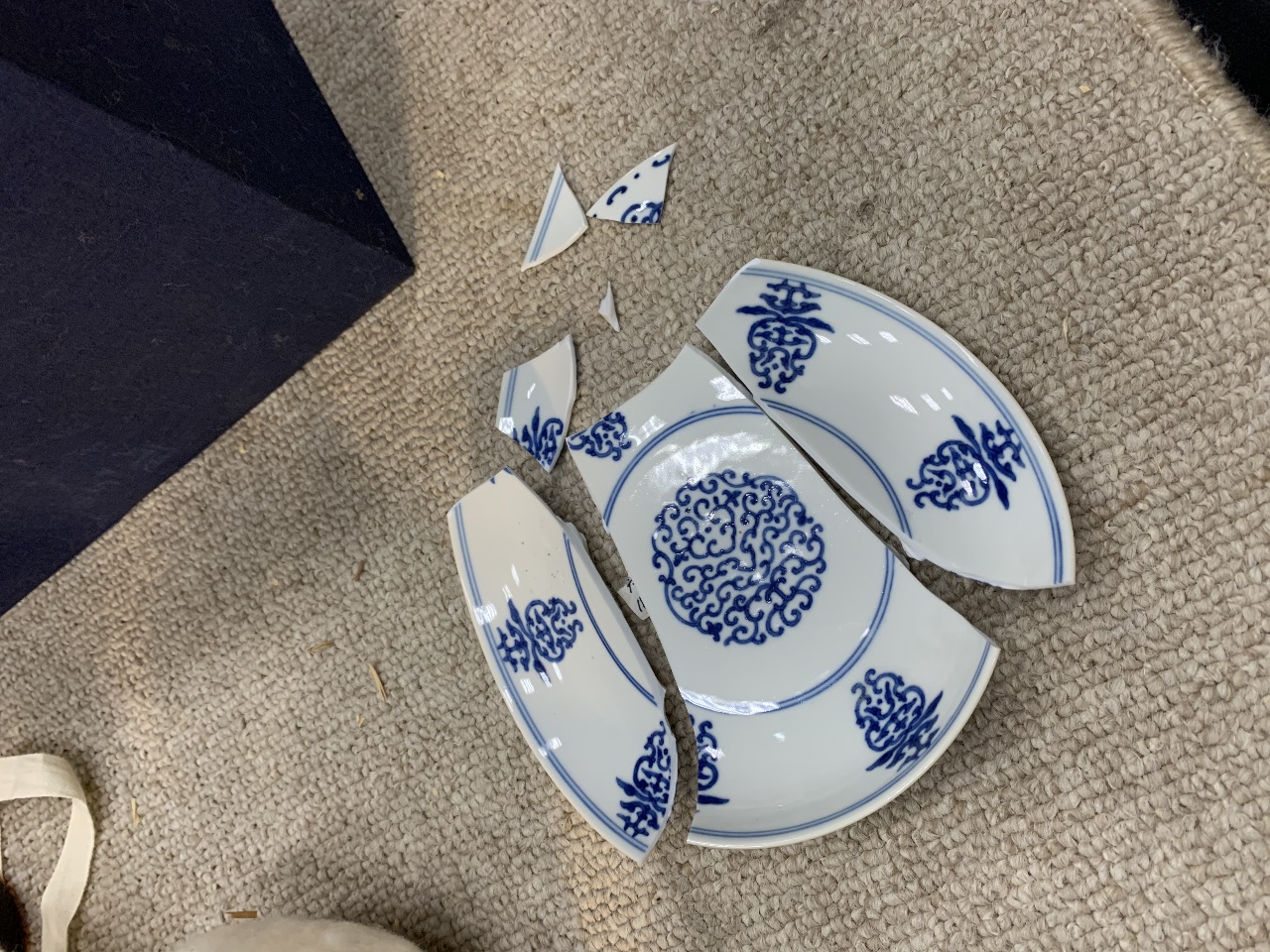 典藏瓷器因人為疏失破損 故宮懲處出爐