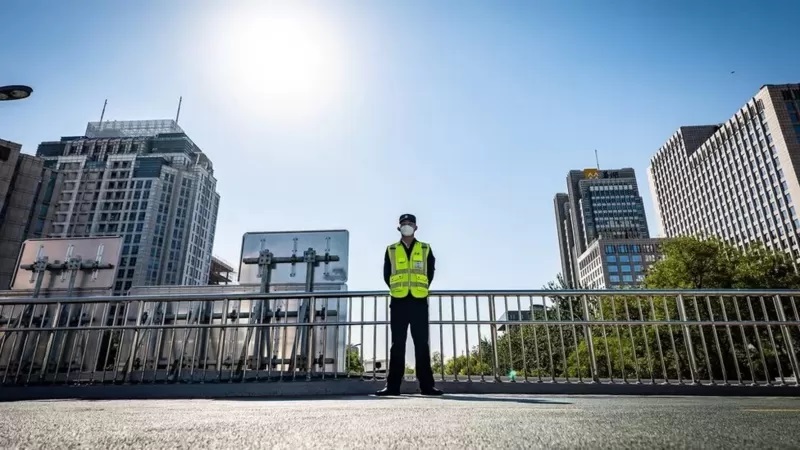 四通橋禁忌！陸教師體驗言論自由 慘遭警關注