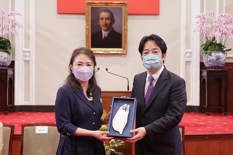 見華商婦女會 賴清德：女性是台灣進步力量