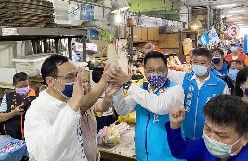 2022選戰／轟林智堅建設放煙火 朱立倫：新竹需要實在的林耕仁