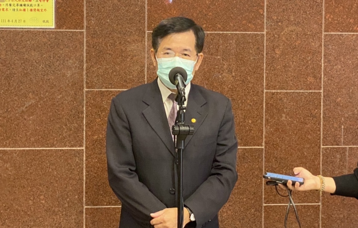 防疫新制師生快篩規範不一 教長：配合指揮中心調整
