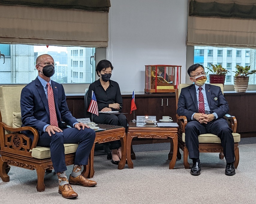 台美關係再提升！ FCC委員卡爾先後拜會NCC及數發部