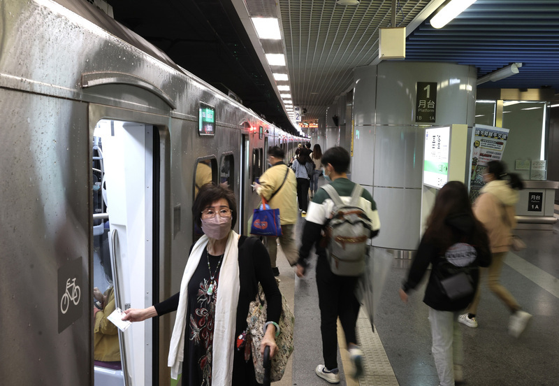 0403強震 台鐵巡查目前暫無人員受傷或車輛損害