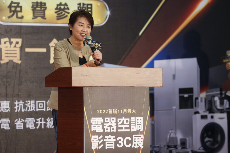 2022選戰／黃珊珊批陳時中寄生衛福部  陳辦酸黃變色龍