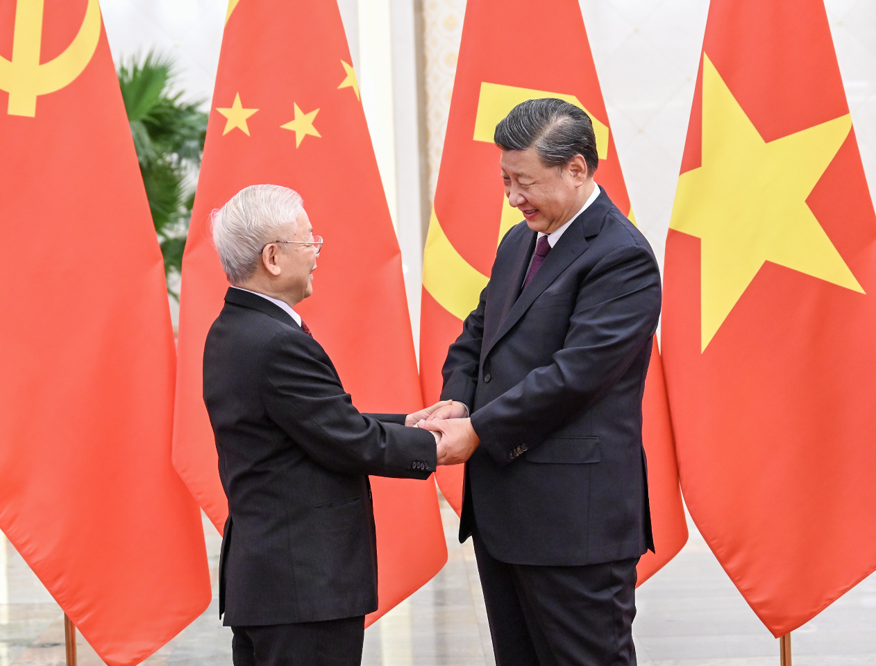 習近平訪越固樁 中越開發南海及稀土恐難有共識