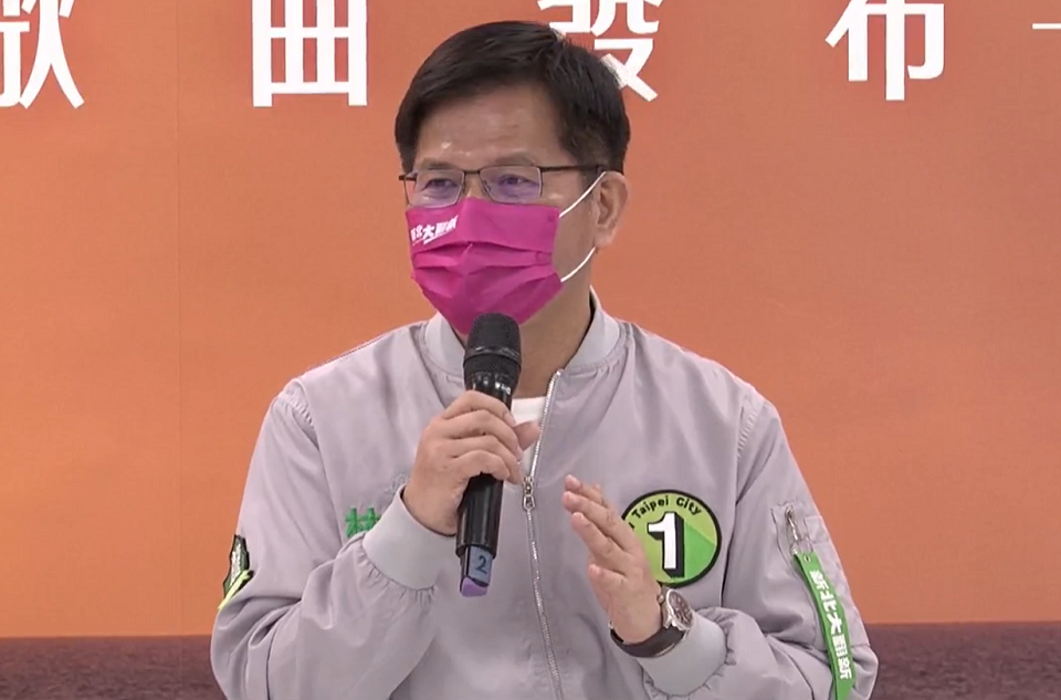 2022選戰／林出關發表競選歌 侯陪子弟兵搭薑餅屋