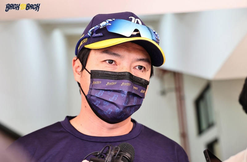 「神操作」換林威助 球迷批粗暴「要原因」