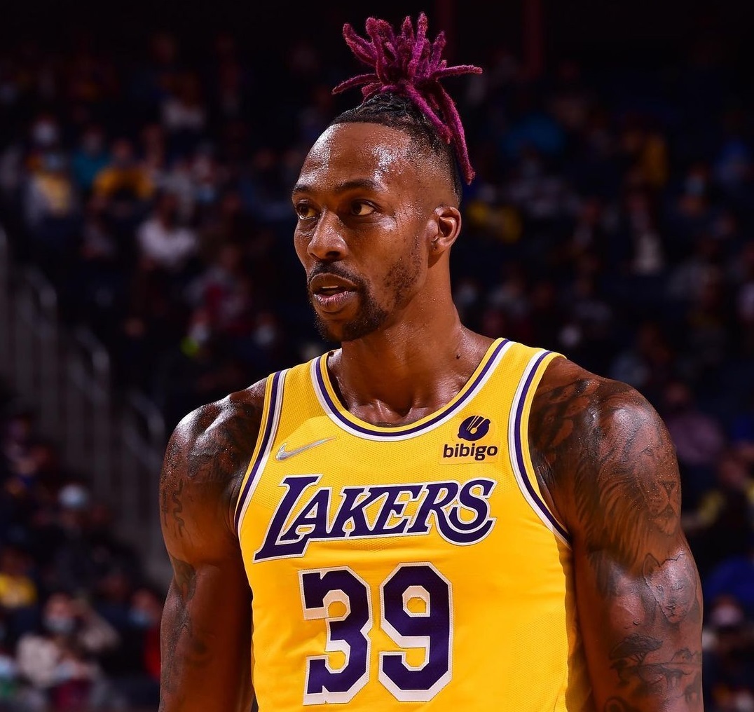 NBA「魔獸」霍華德10日晚間飛抵桃園 加盟記者會12日舉行