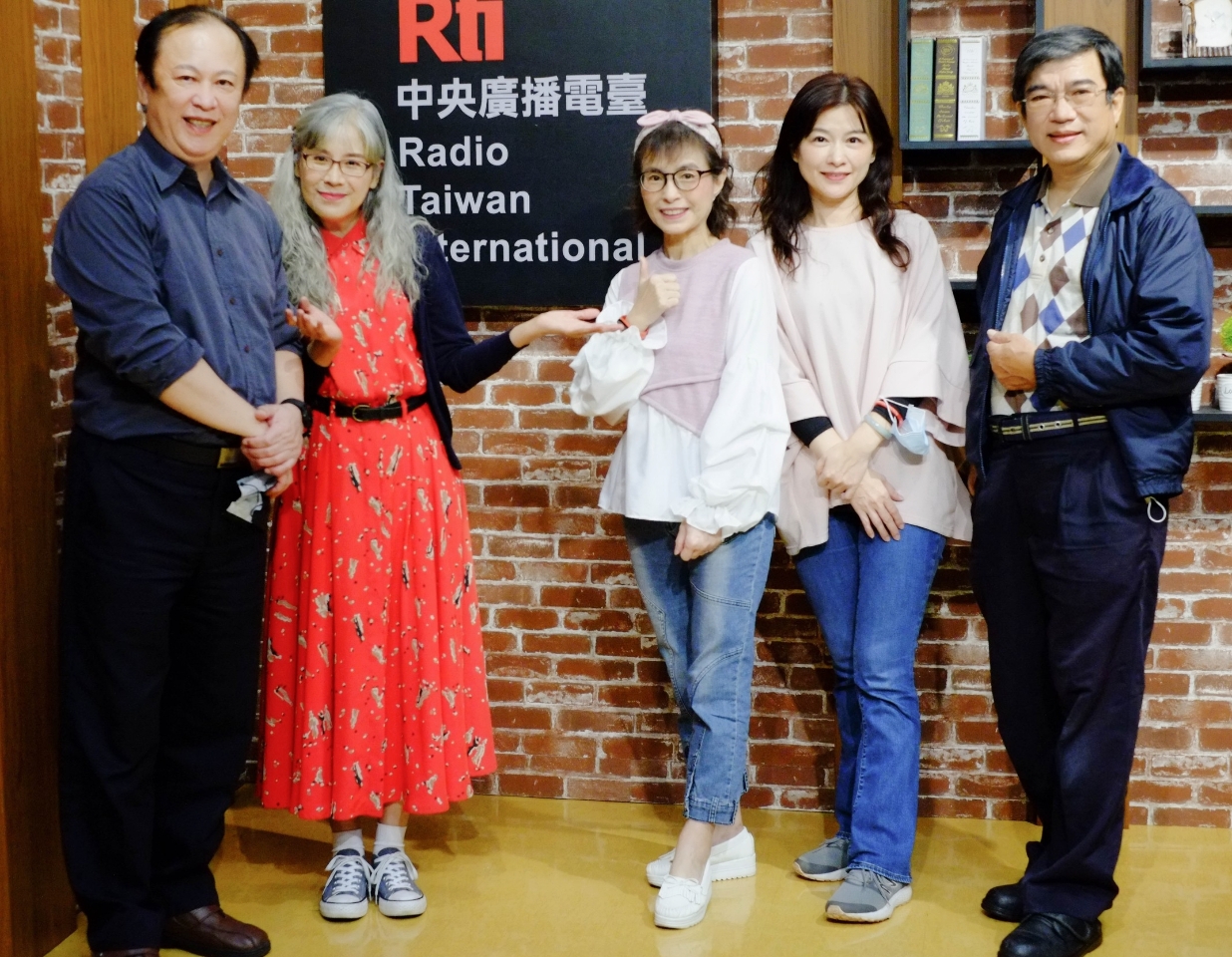 陳慶文老師及迴響國樂團