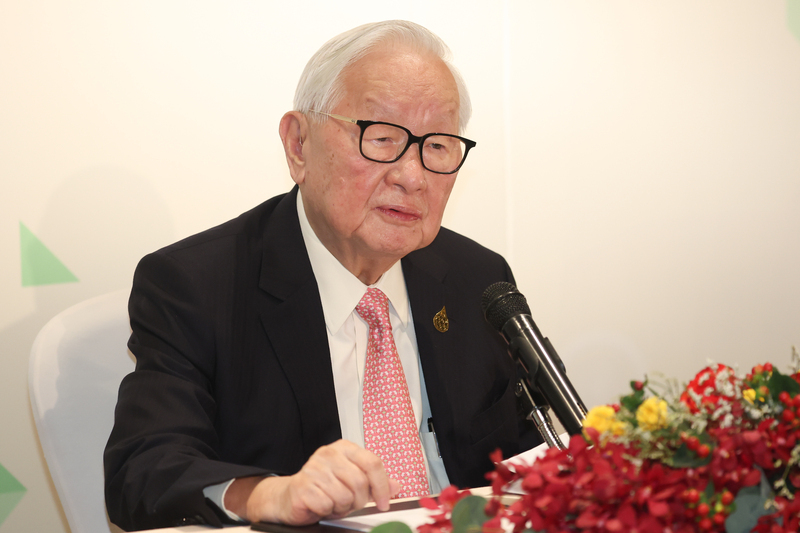 與賀錦麗相談甚歡 張忠謀：美重申幫助台灣的決心