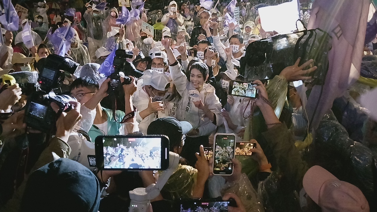 2022選戰／風雨無阻 高虹安：人民起義從新竹開始