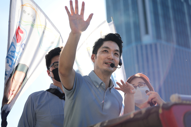 蔣萬安車隊謝票 將打造廉能有效率、服務型政府