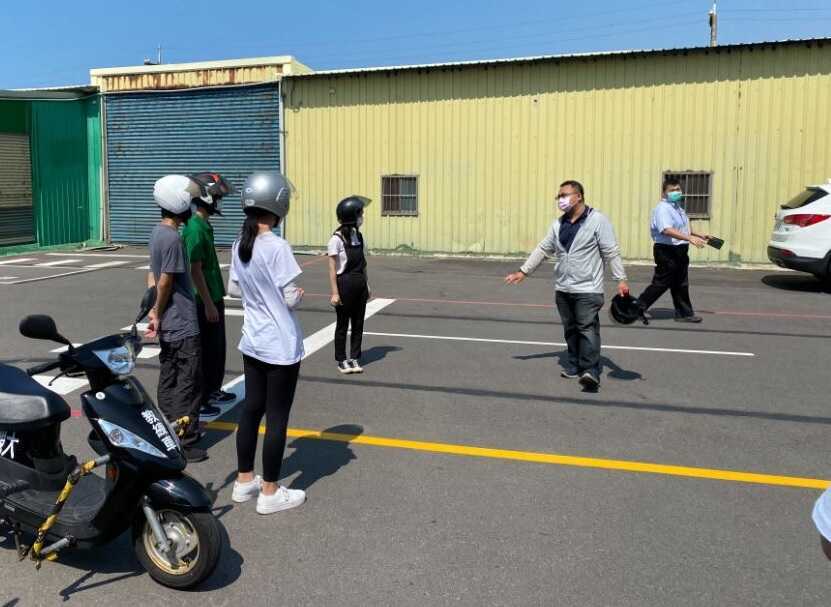機車道路實訓明年4月上路 3小時補助1200元