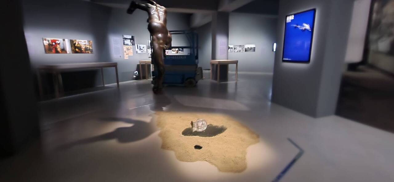 北美館「狂80」展  新視角再現充滿張力文化現場