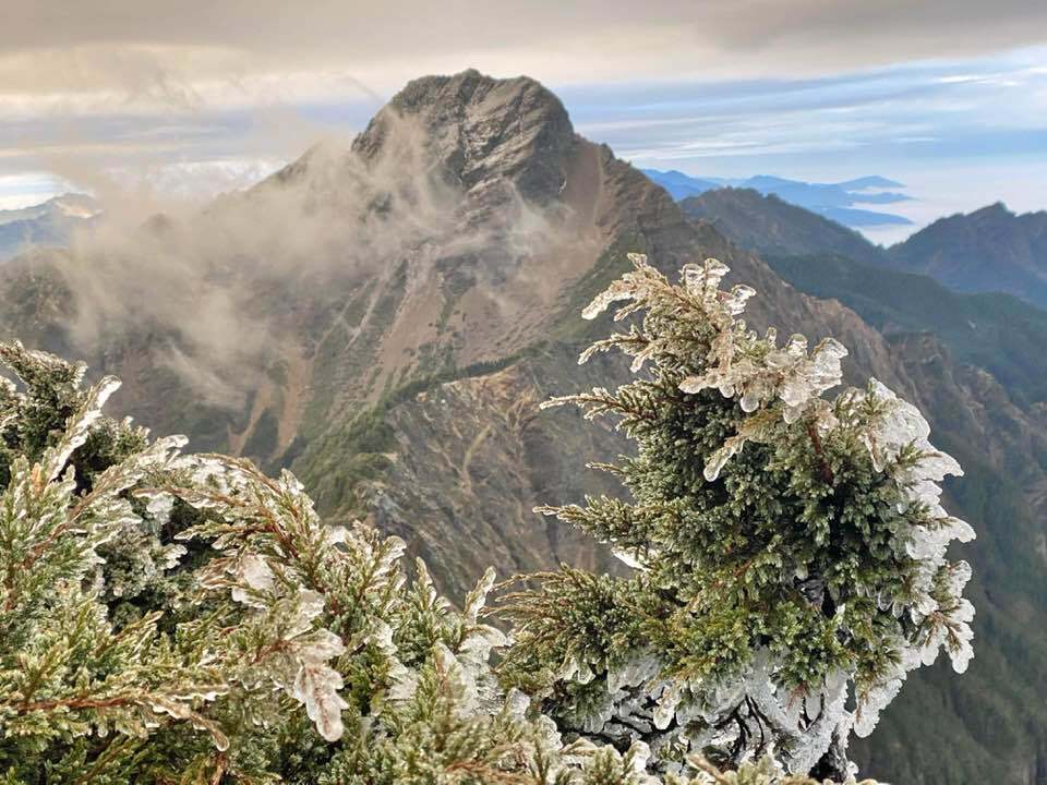 玉山冬季首次未見初雪 雨量正常但嚴重不均