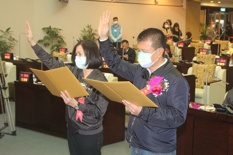台南正副議長賄選案檢方帶回9人 尚有1人未到案