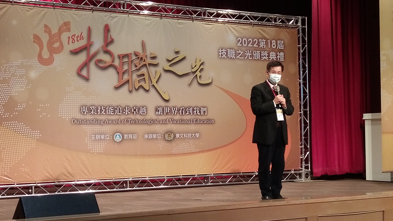讀大學兼服役 教長：將分梯與學校討論多元方案