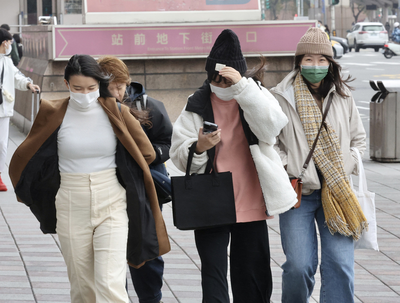 大陸冷氣團加輻射冷卻 週末低溫下探11度