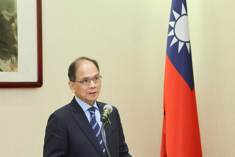 秦剛搬憲法談台灣問題 游錫堃：打毛澤東的臉