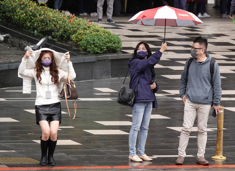 華南雲雨區東移水氣較多 各地降雨機率增