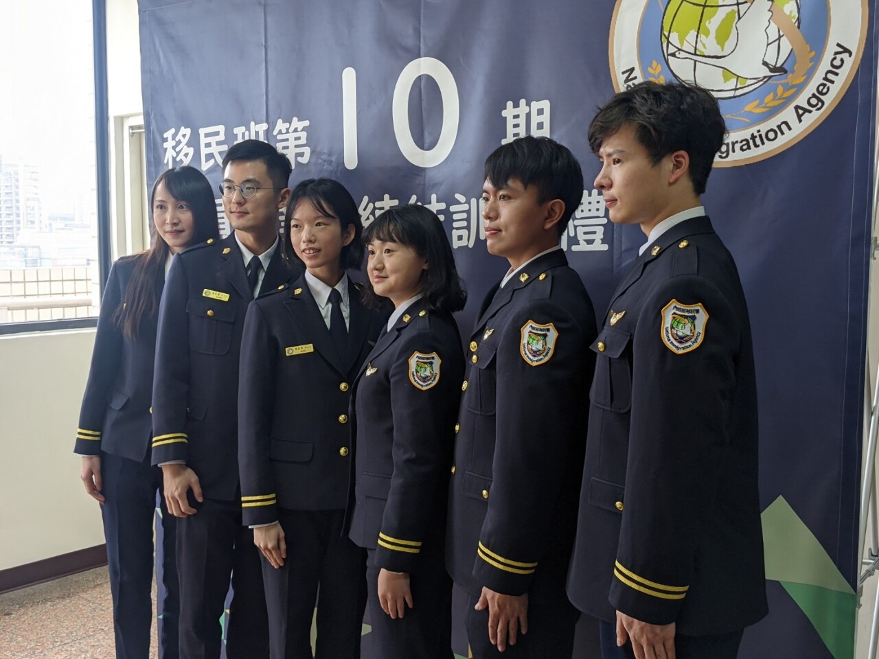 從逾千名考生中脫穎而出 35位移民官加入守護國境行列