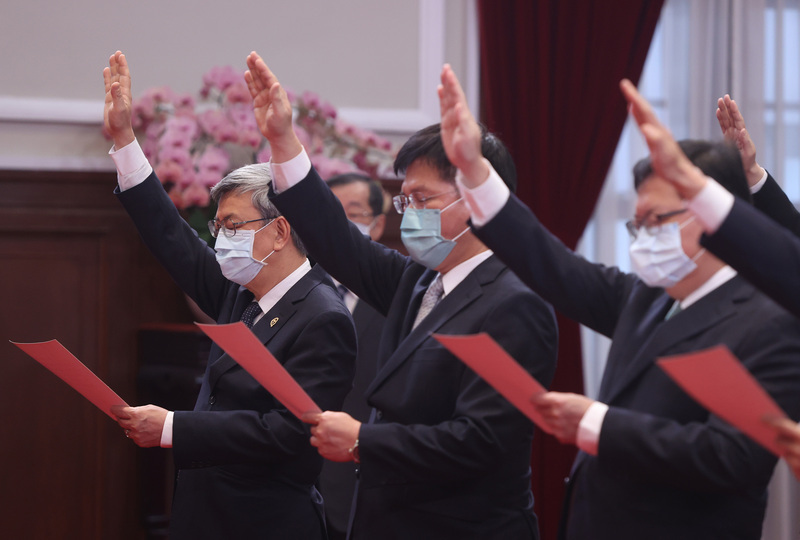 總統監誓 陳建仁率內閣宣誓就職